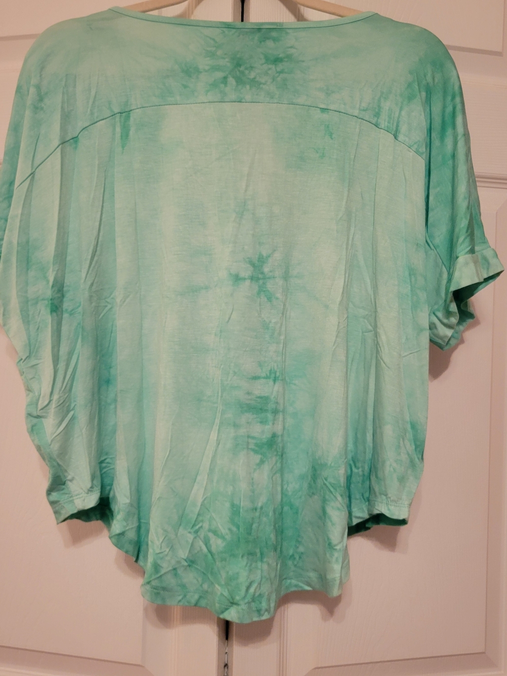 She + Sky Green Tie-Dye Dolman Top - Picture 2 of 4